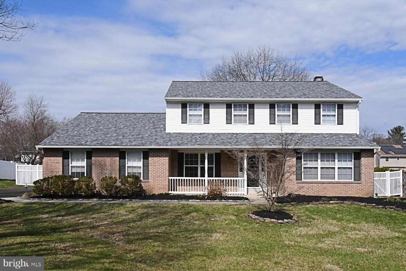 670 Amalie Lane, Southampton