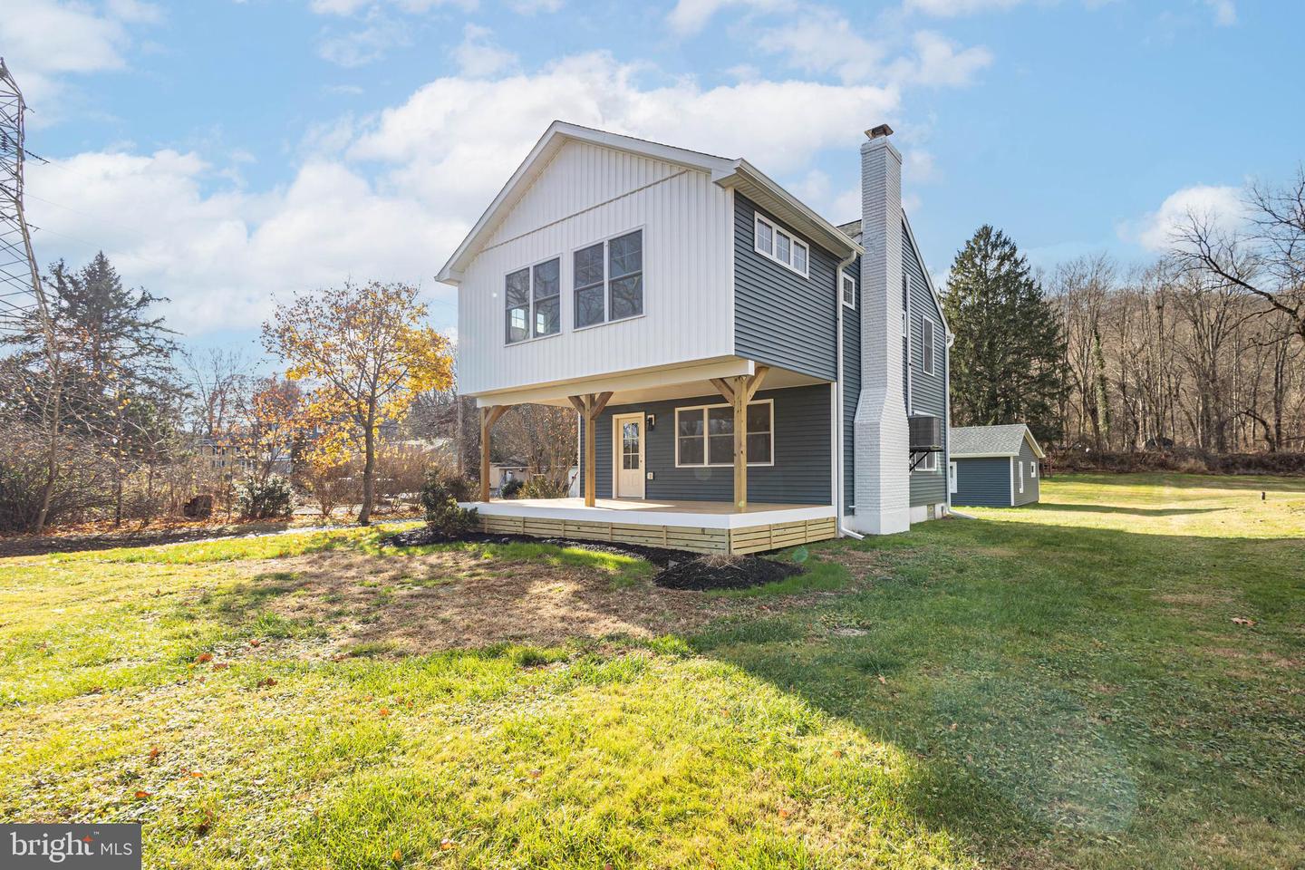 1434 River Road