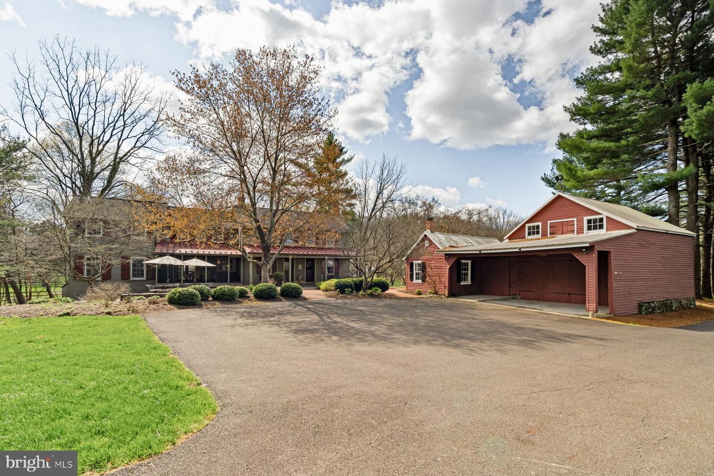 64 Valley Drive, Furlong