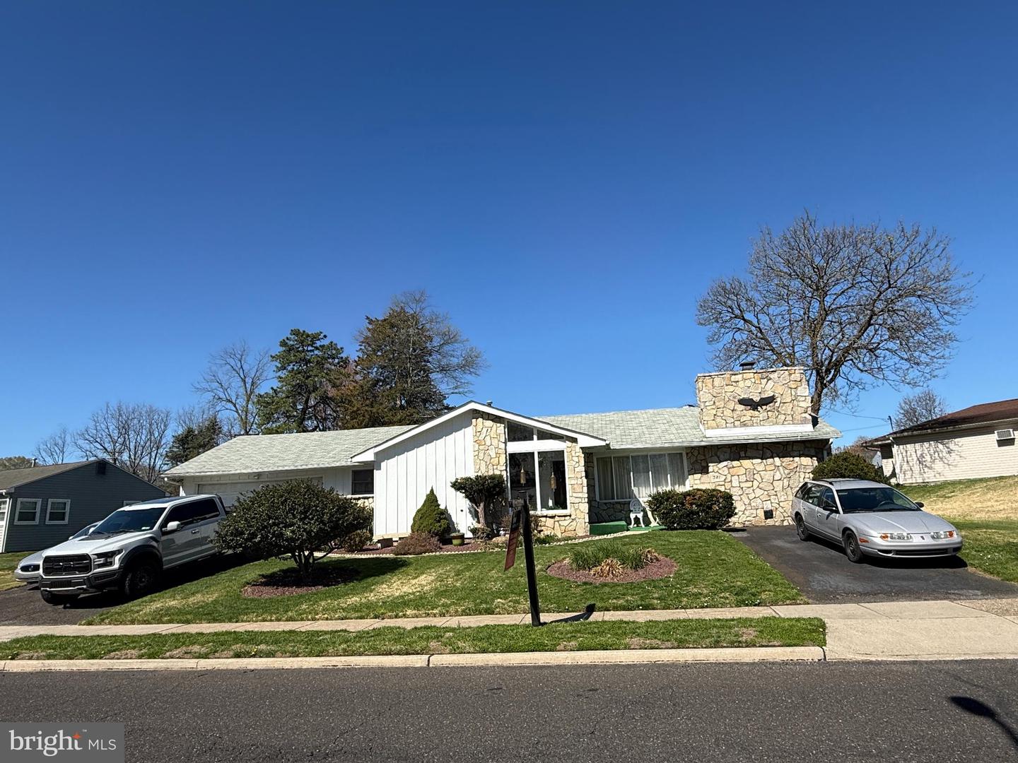 521 Parkway Drive, Fairless Hills