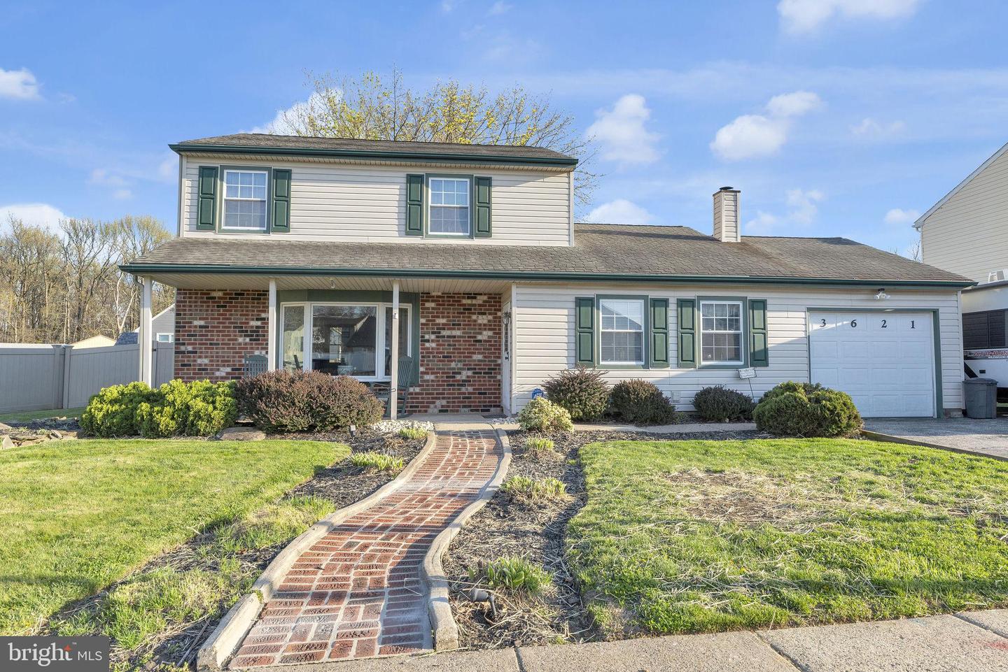 3621 Sunny Lea Road, Bensalem