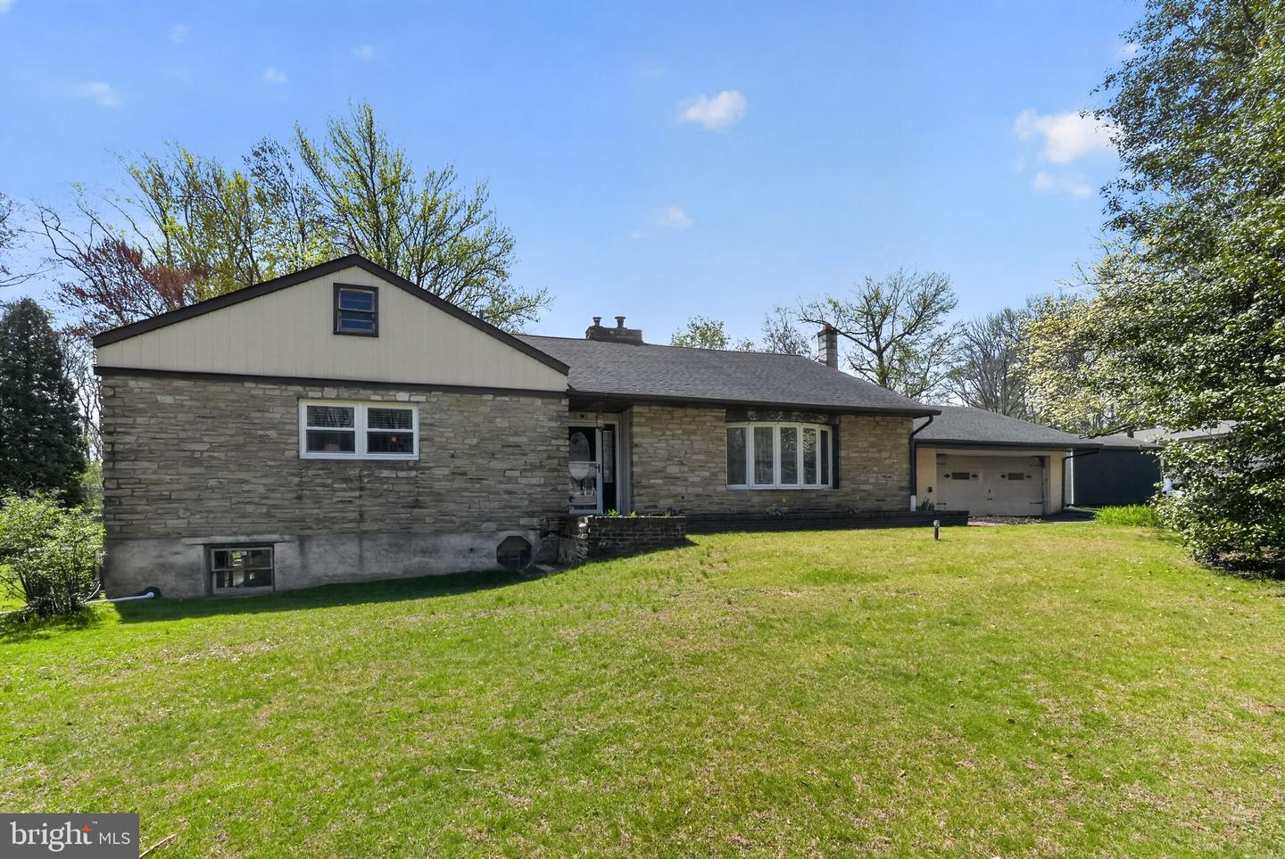 871 Roberts Road, Bensalem