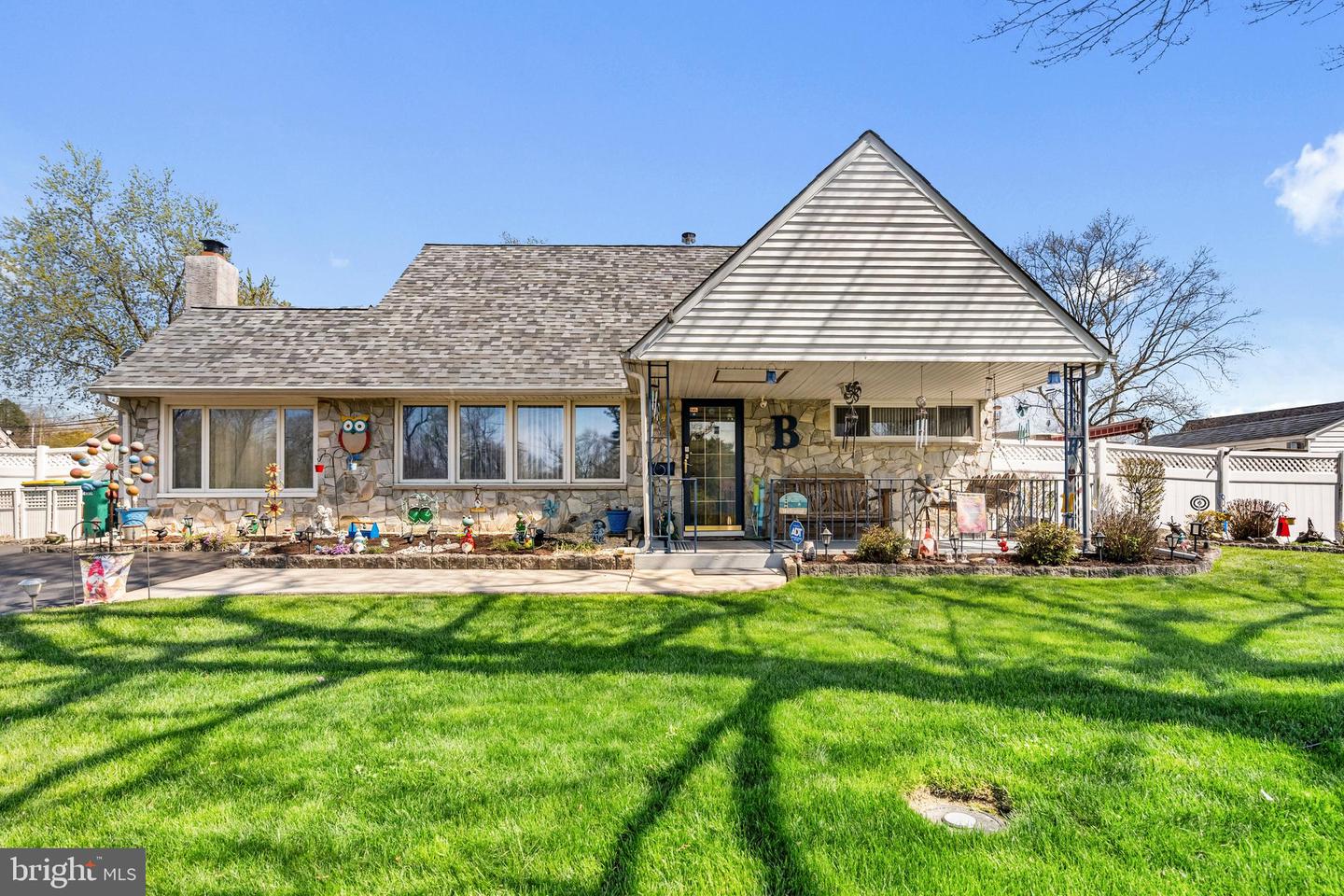 54 Quincy Drive, Levittown