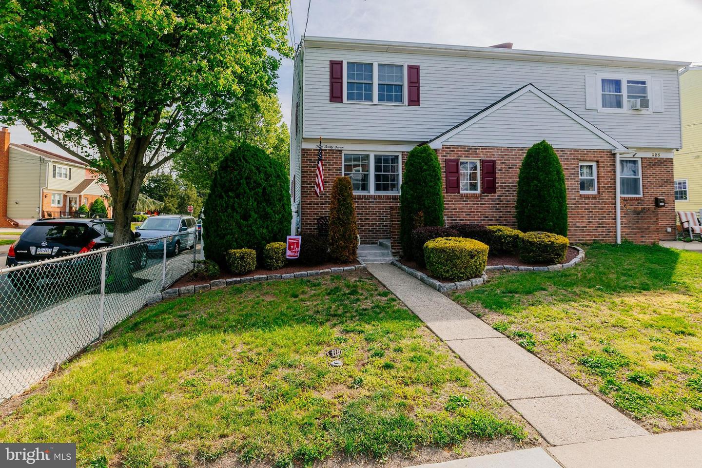 327 Lincoln Avenue, Bristol