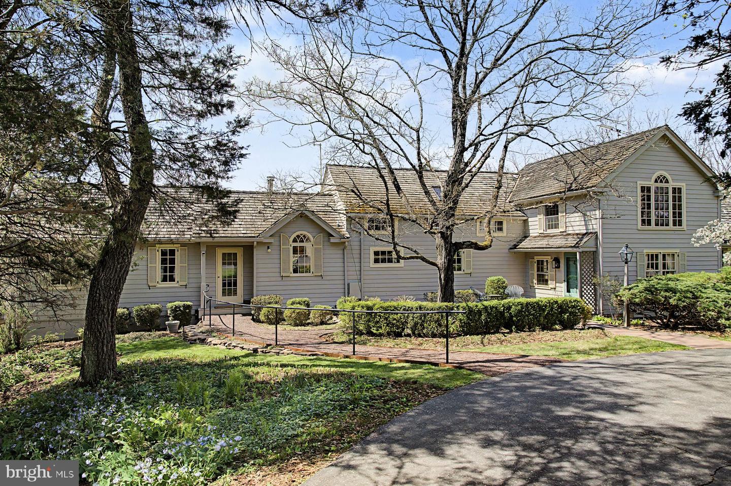 542 Headquarters Road, Ottsville