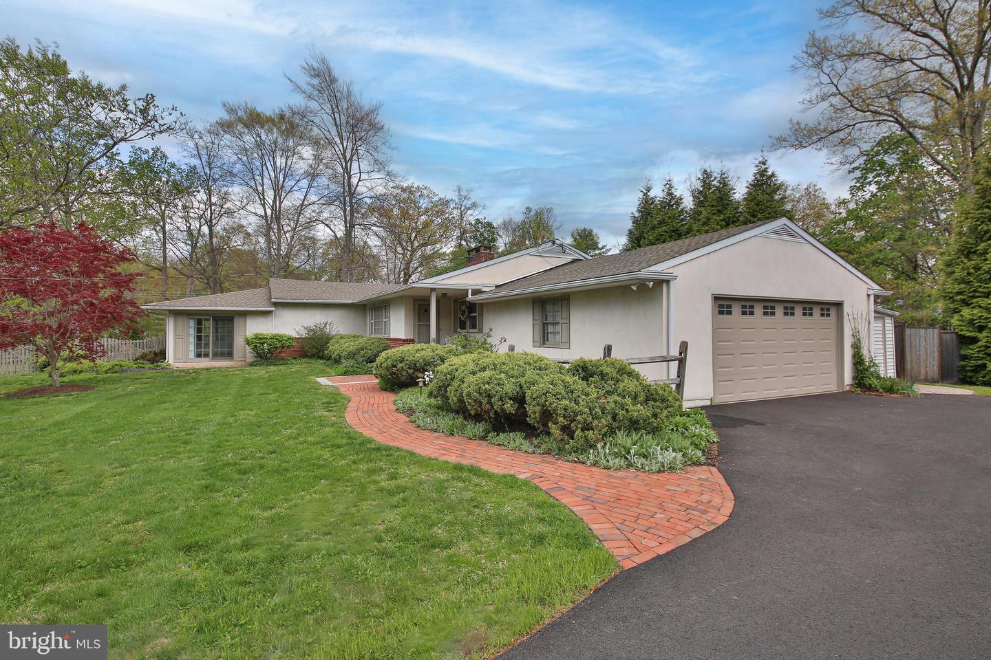 95 Springs Drive, Doylestown