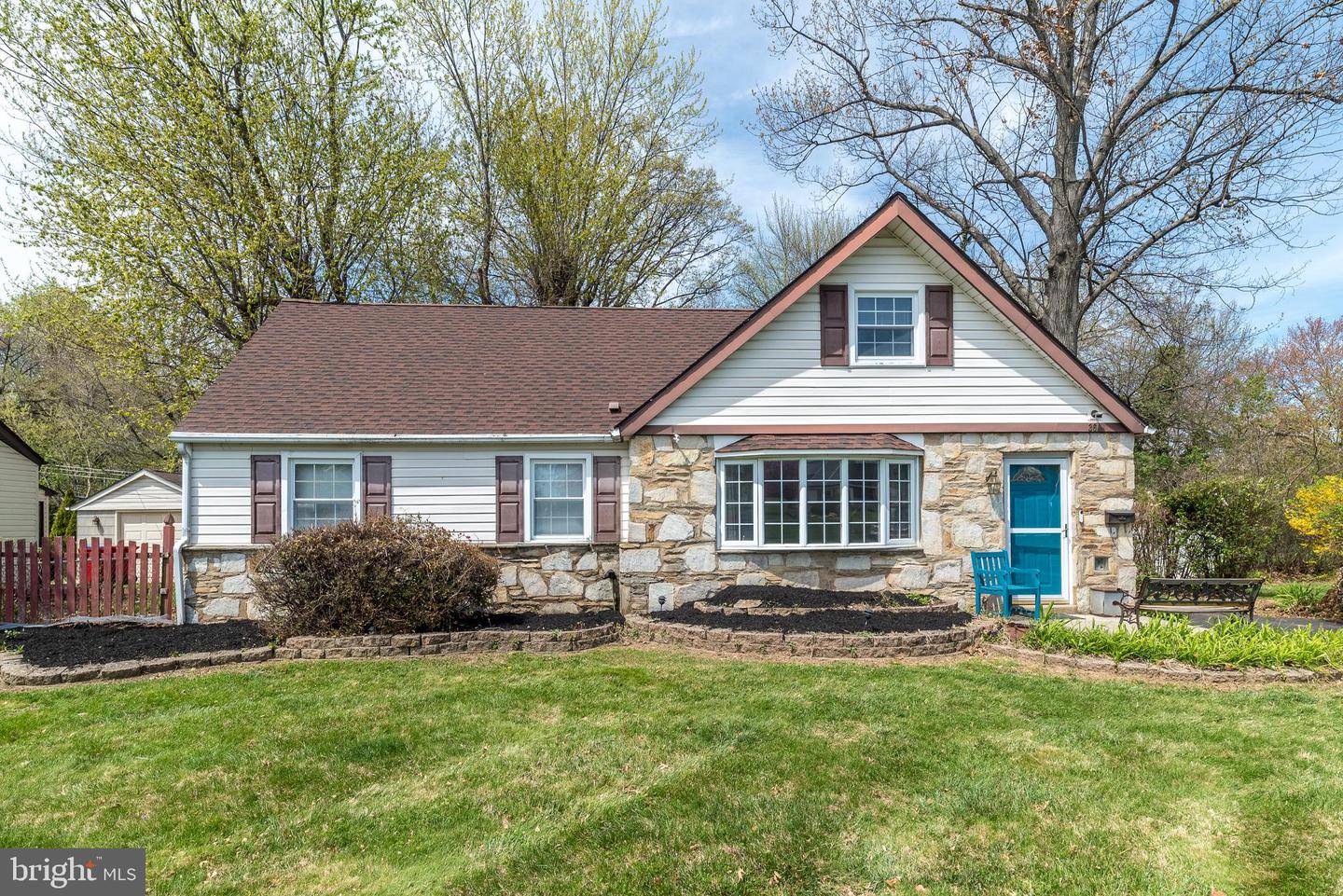 360 Deb Lane, Warminster