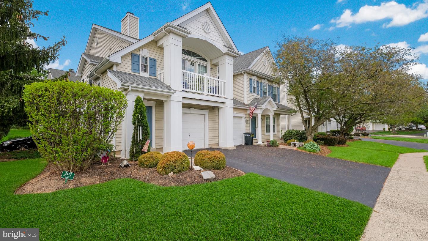 202 Willowoak Court, Warwick