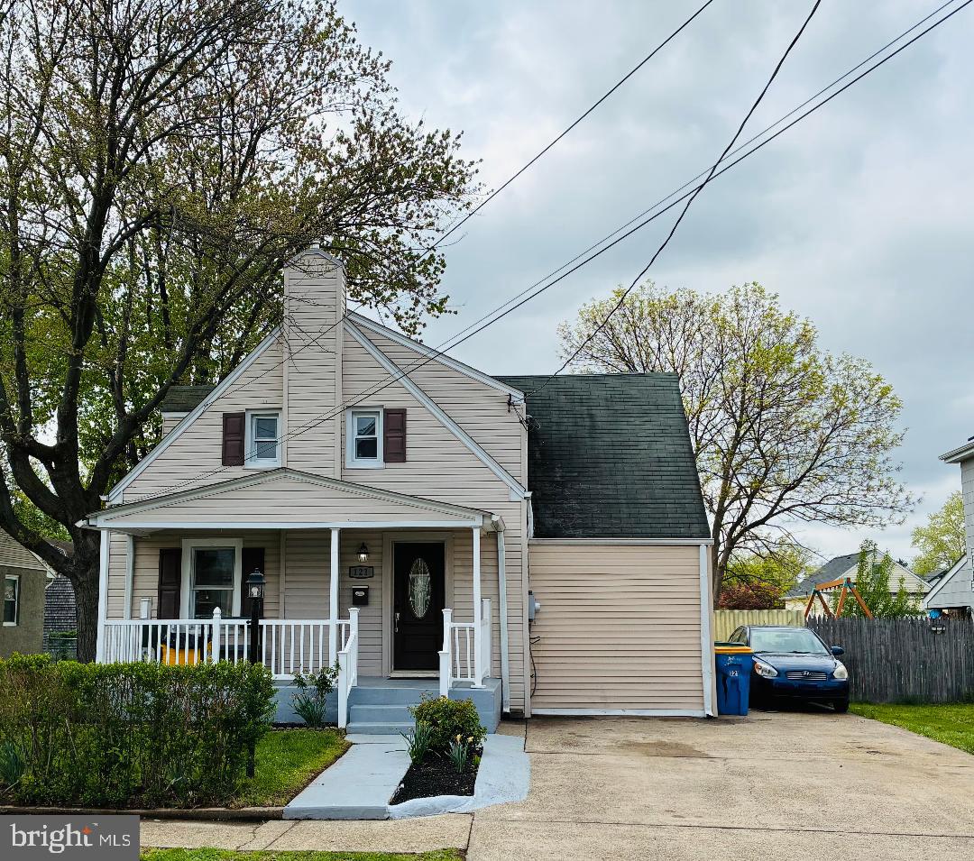 121 Walnut Avenue