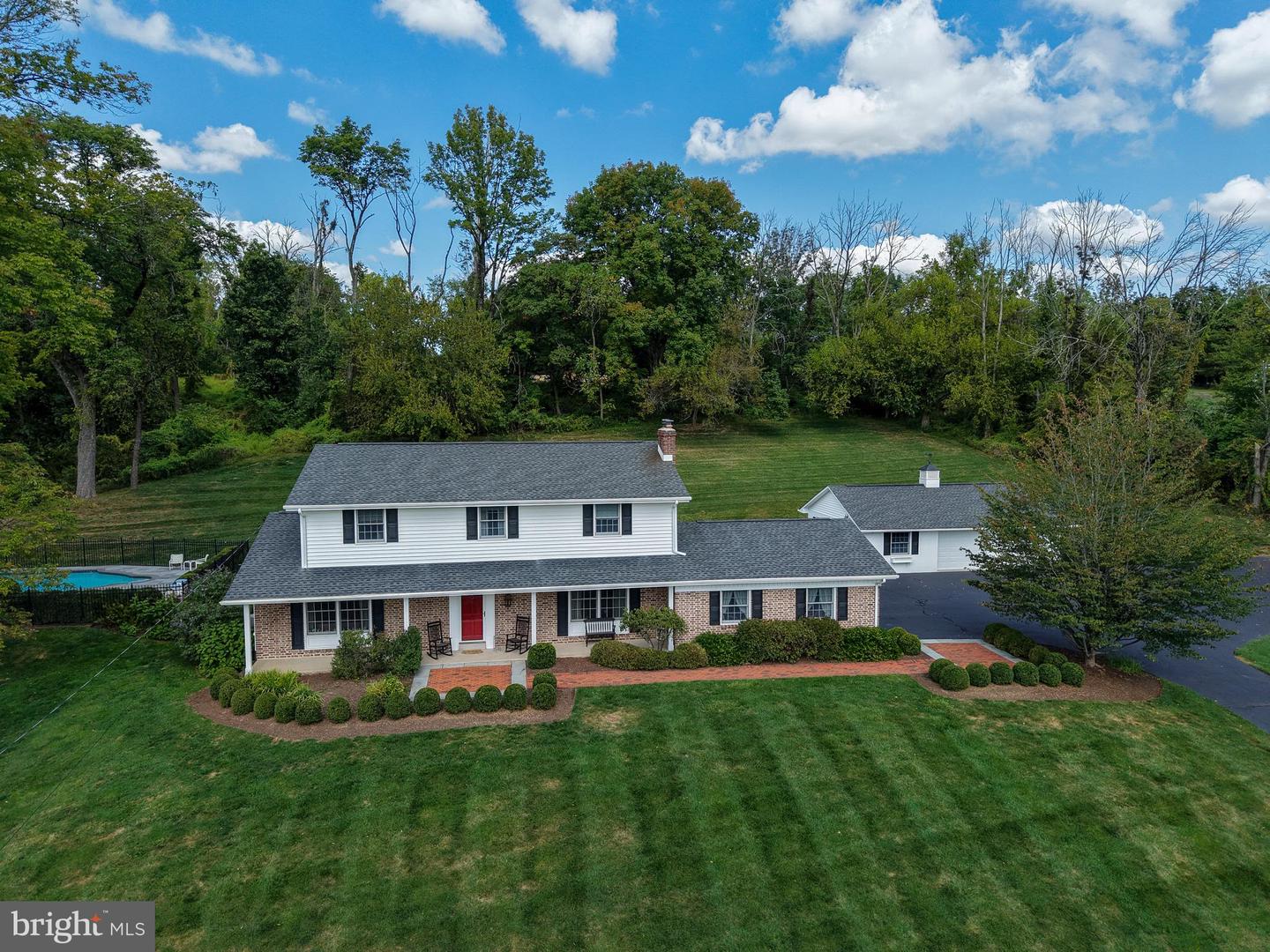 5595 Ridgeview Drive