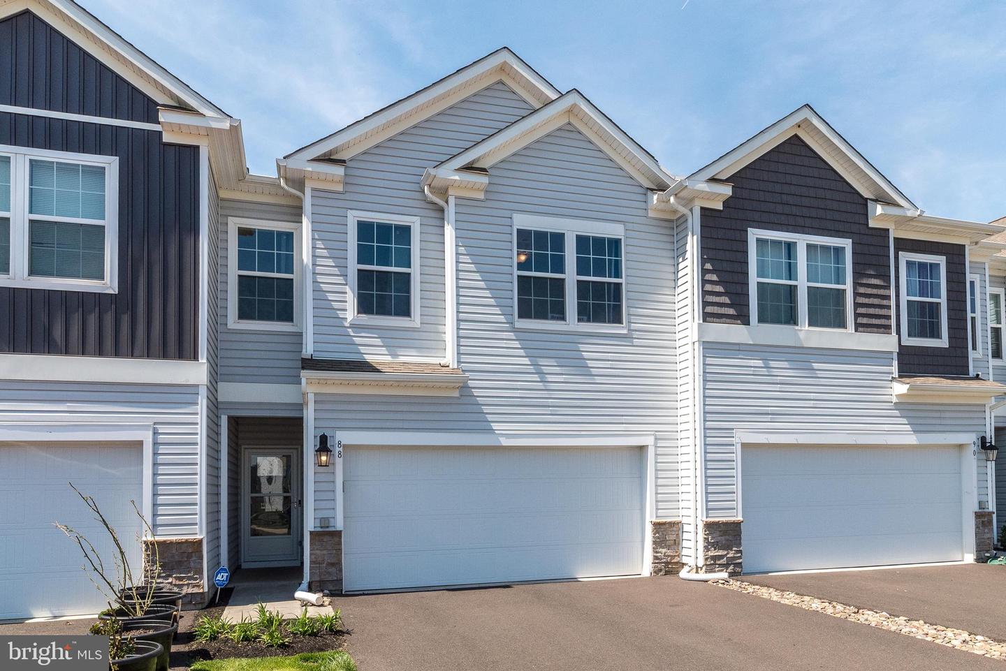 88 Fonthill Court, Quakertown