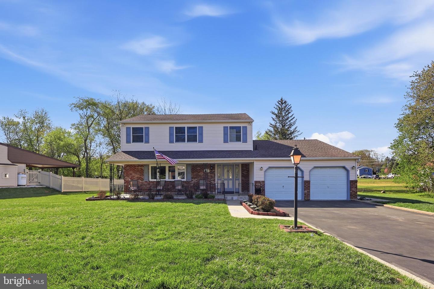1304 Sturbridge Drive, Warminster
