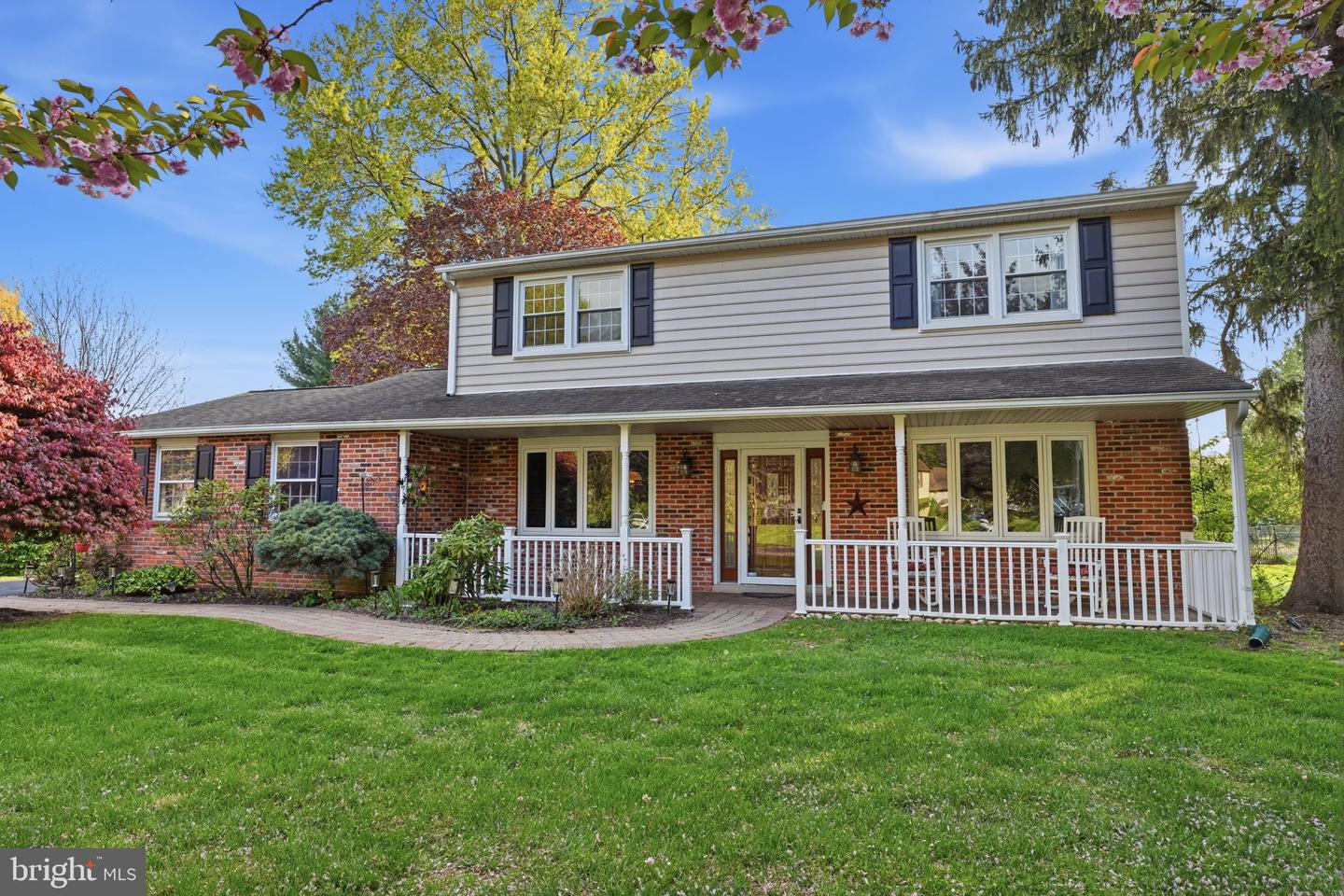 165 W Julianna Drive, Southampton