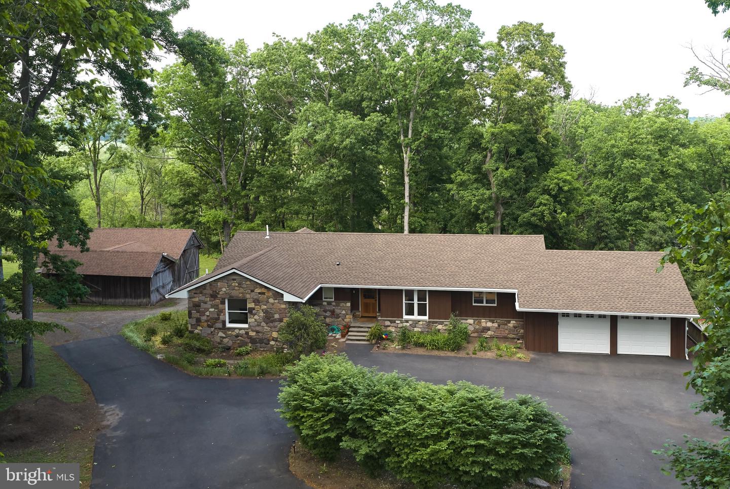 6683 Chapel Road, New Hope