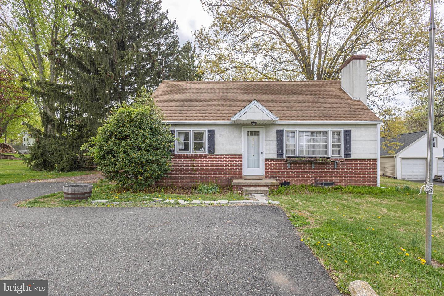 812 E Walnut Street, Perkasie