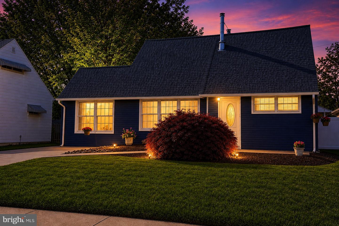 39 Vermillion Lane, Levittown