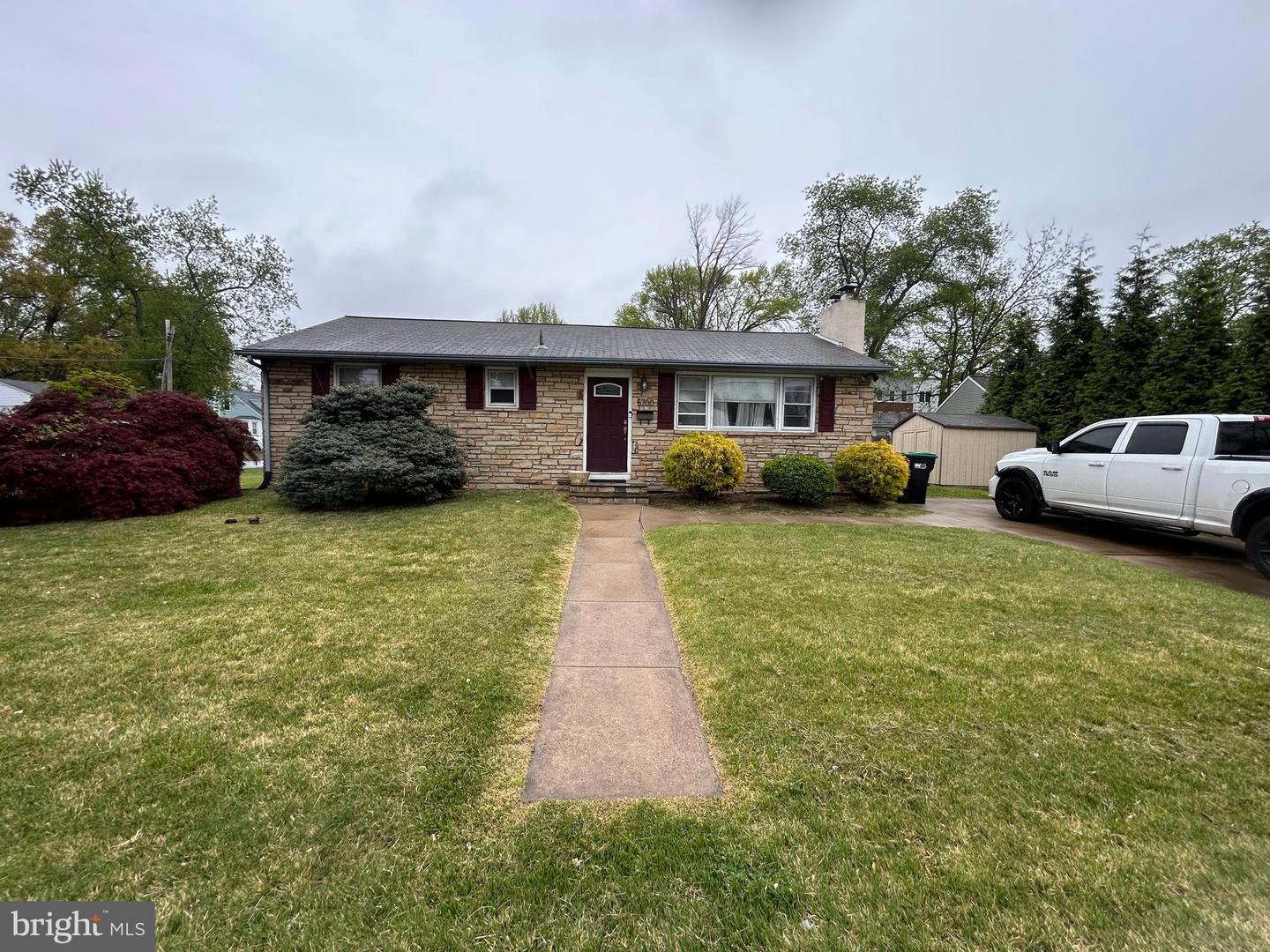 5700 Plymouth Avenue, Bristol