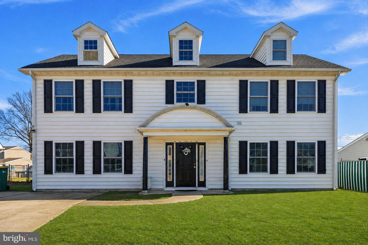 32 Rustleaf Lane