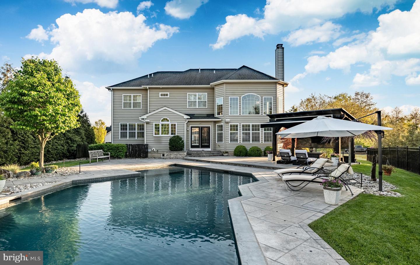 115 Chestnut Ln