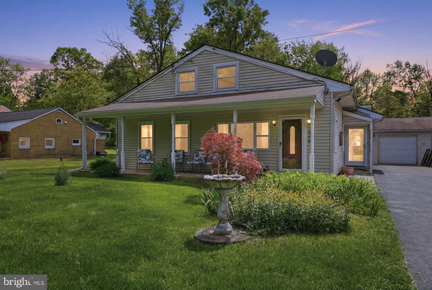 1696 Chestnut Ridge Road