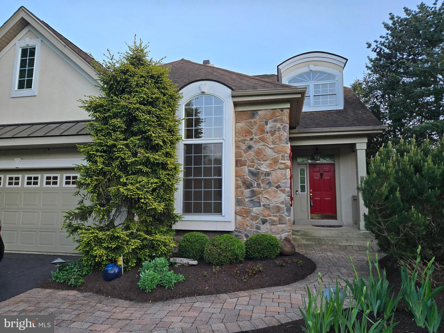 424 Snowy Owl Lane, New Hope
