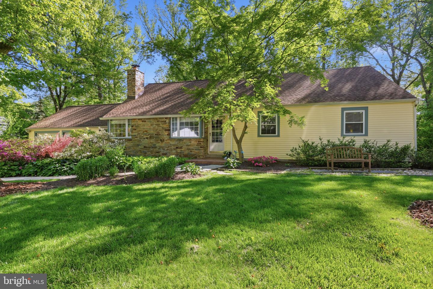 207 W Ferry Road, Yardley