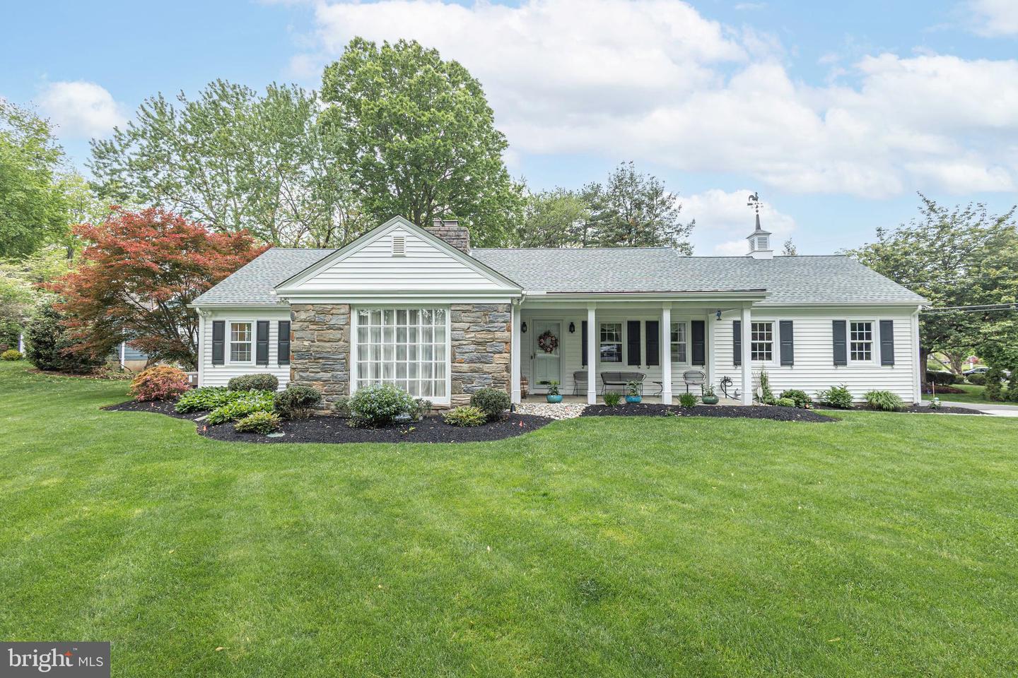 1 S Homestead Drive, Yardley