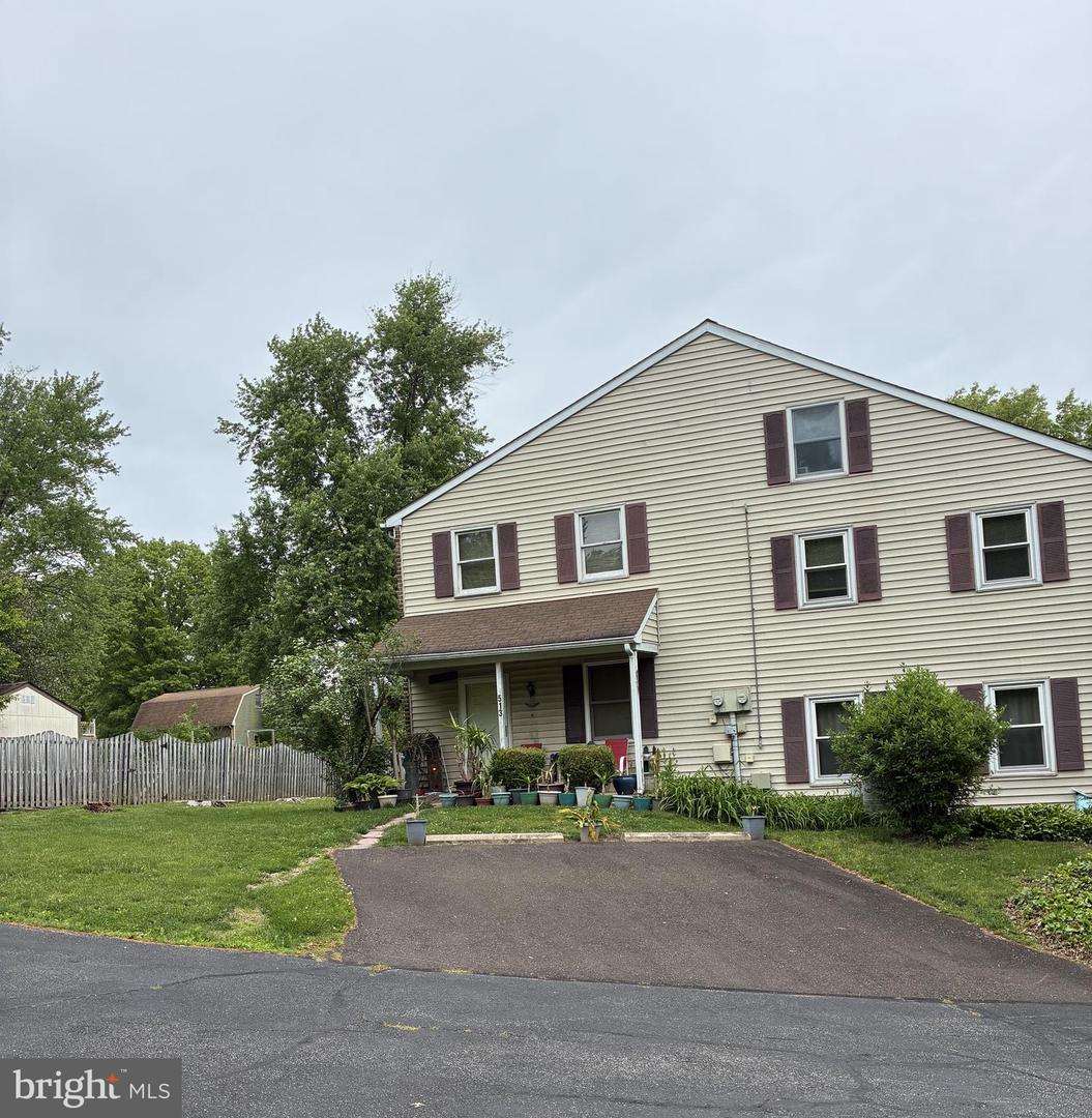 513 Hickory Lane
