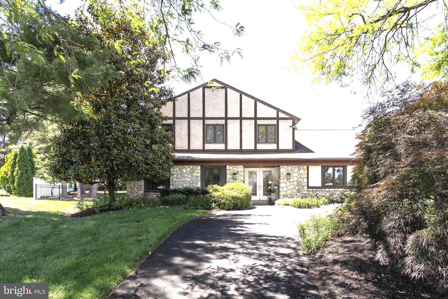 36 Summer Place