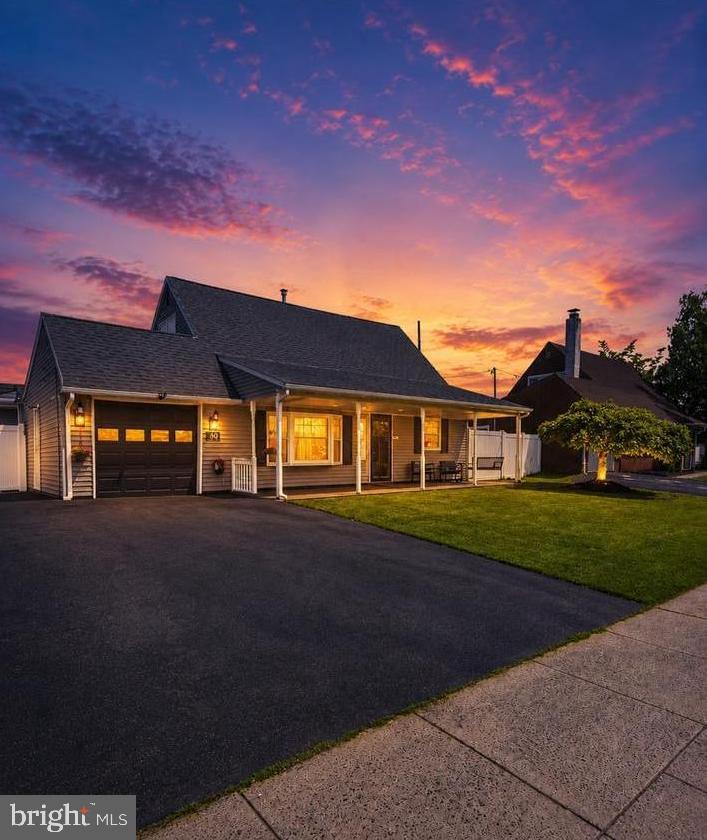 60 Indigo Road, Levittown