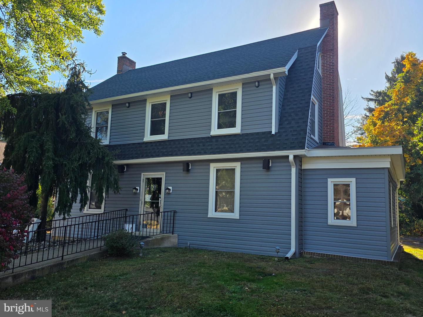97 W Trenton Avenue