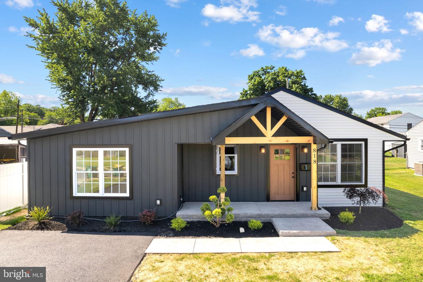 818 Chesterton Road