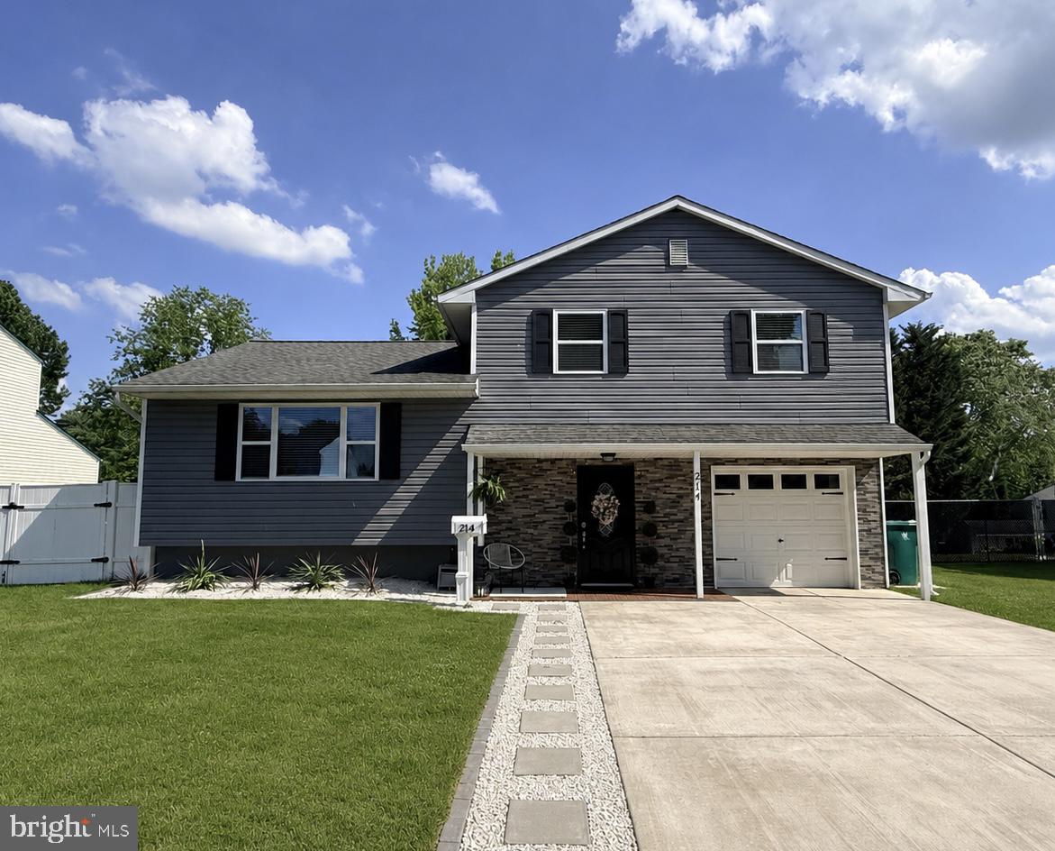 214 Welsford Road, Fairless Hills