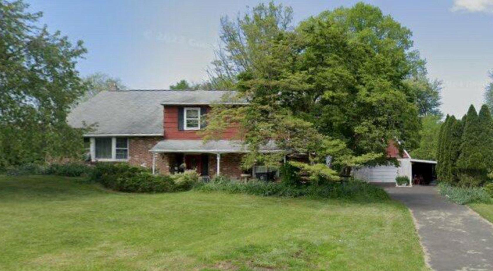 26 E Robin Road, Southampton