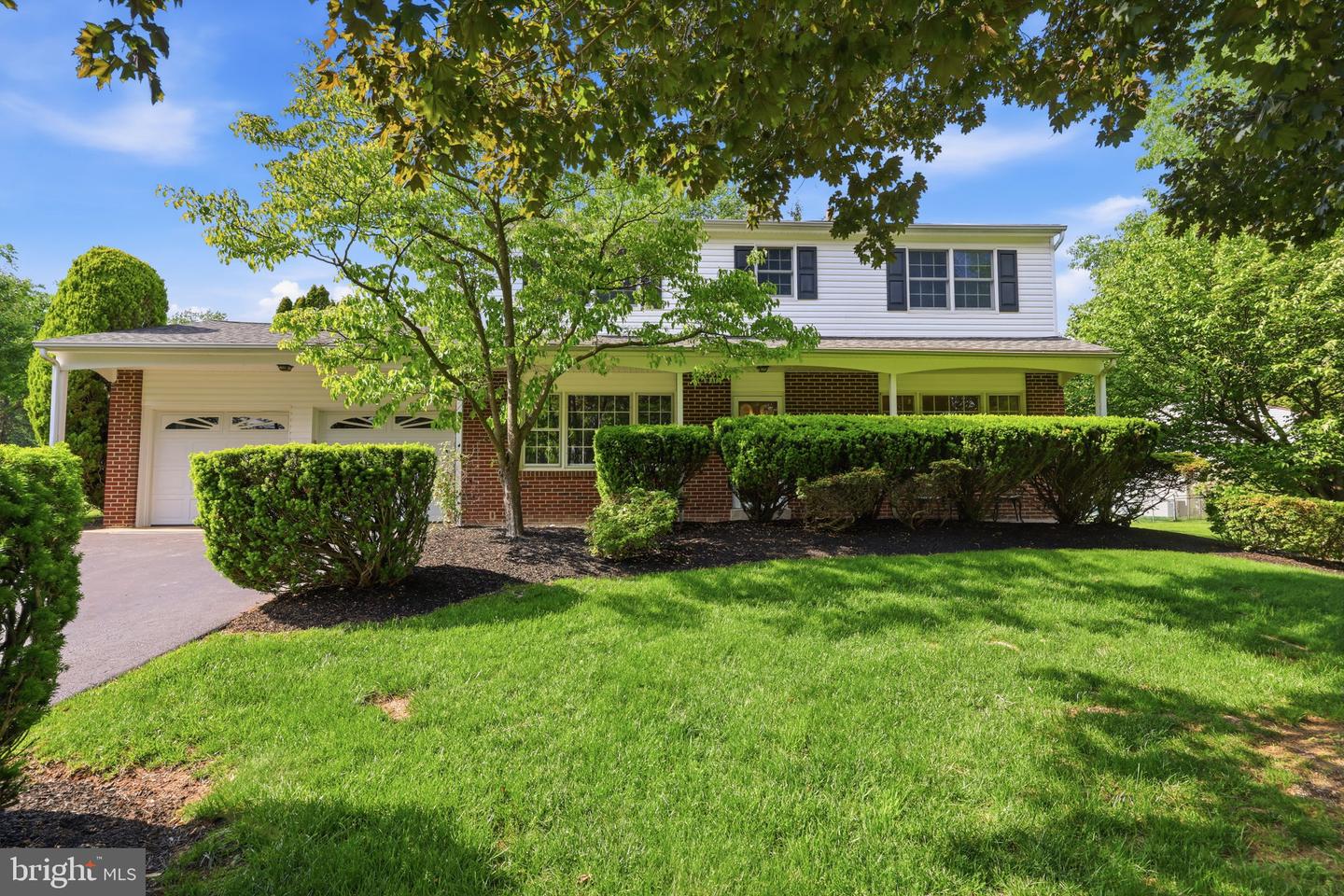 121 Buck Hill Drive, Holland