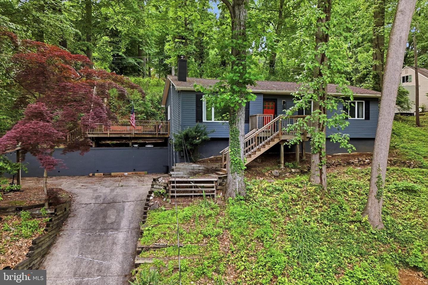 2738 Creek Rd