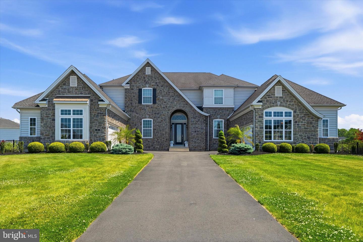 4 Shady Pines Drive