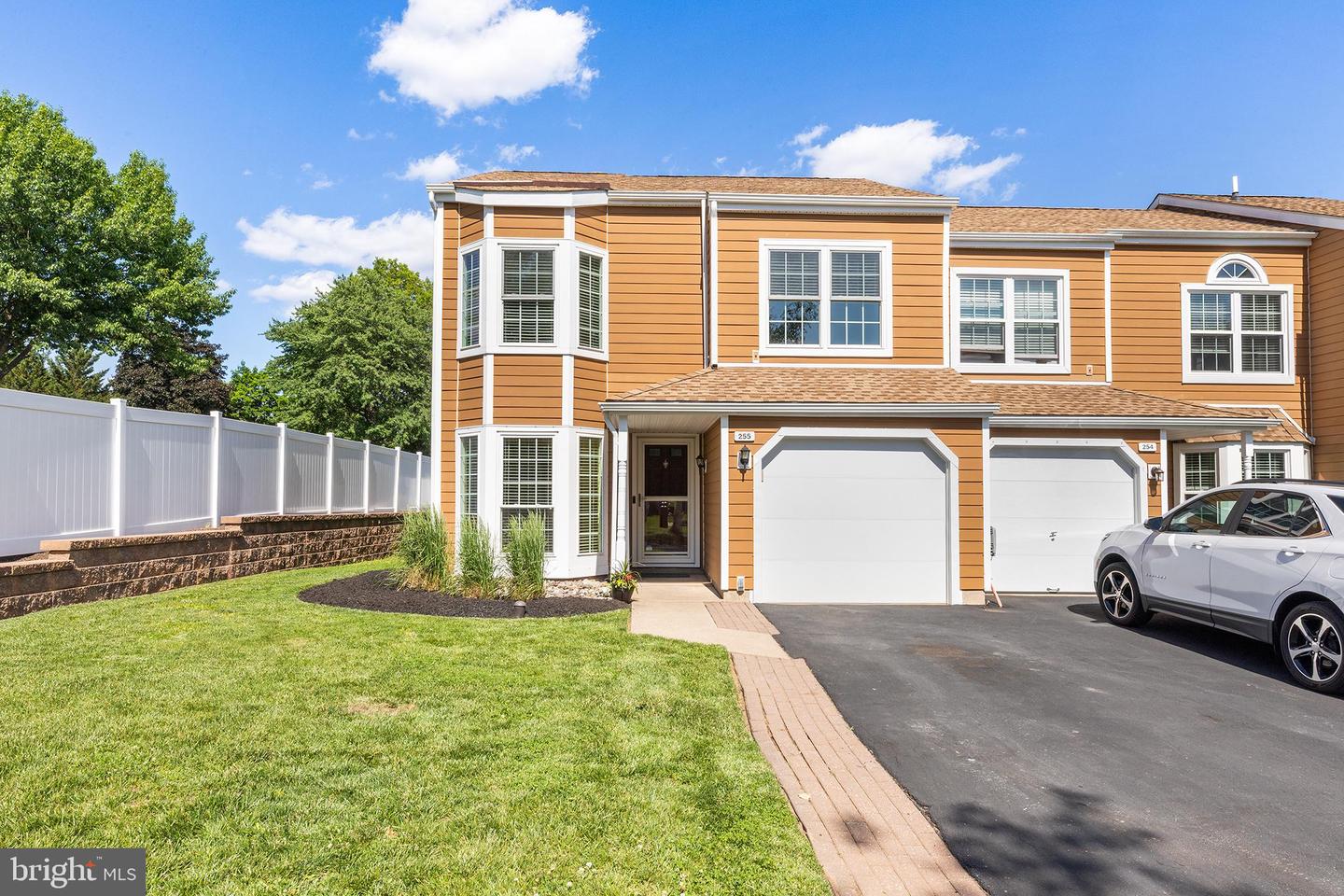 255 Rumford Court, Newtown