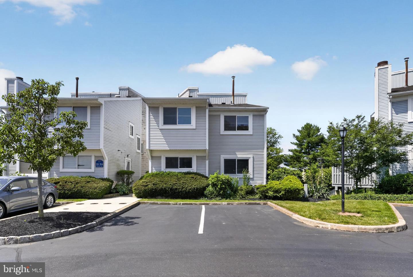 163 Hillcroft Way