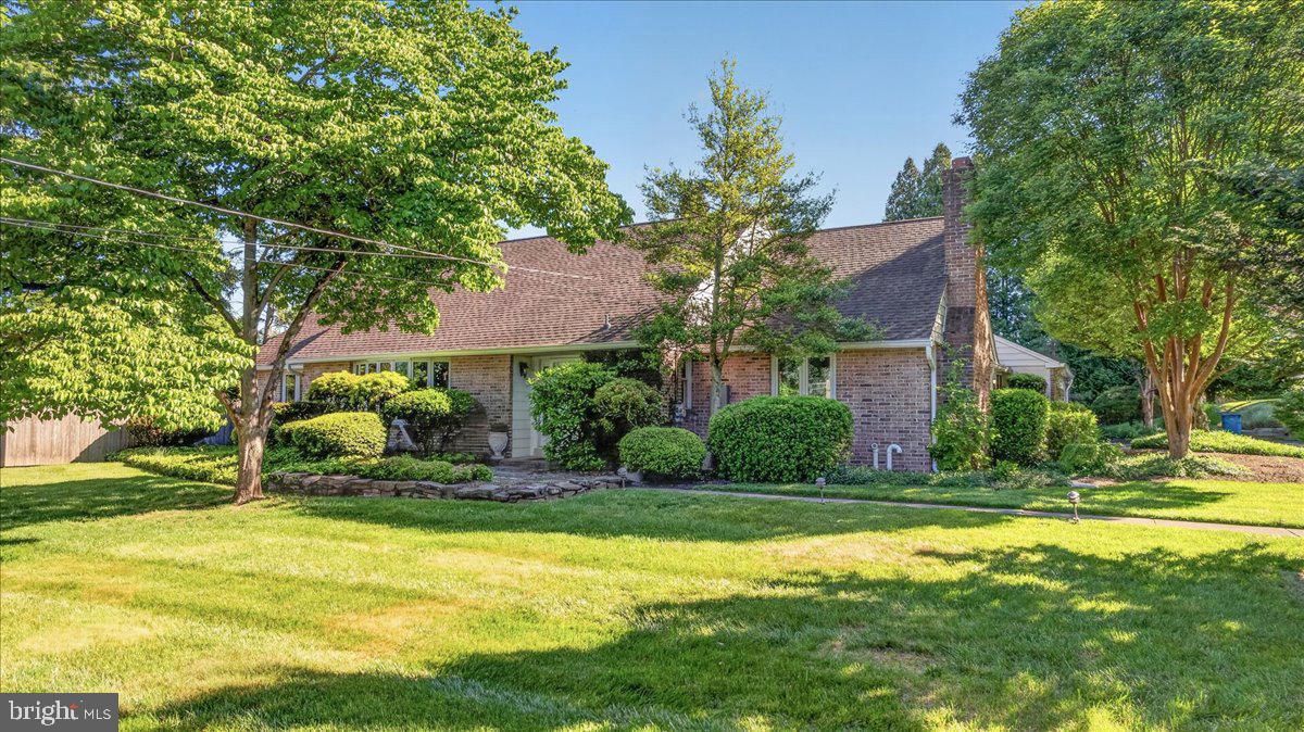 73 Shady Grove Circle, Doylestown