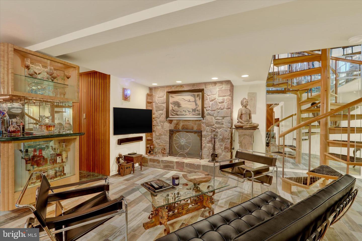 58 Sutphin Pnes