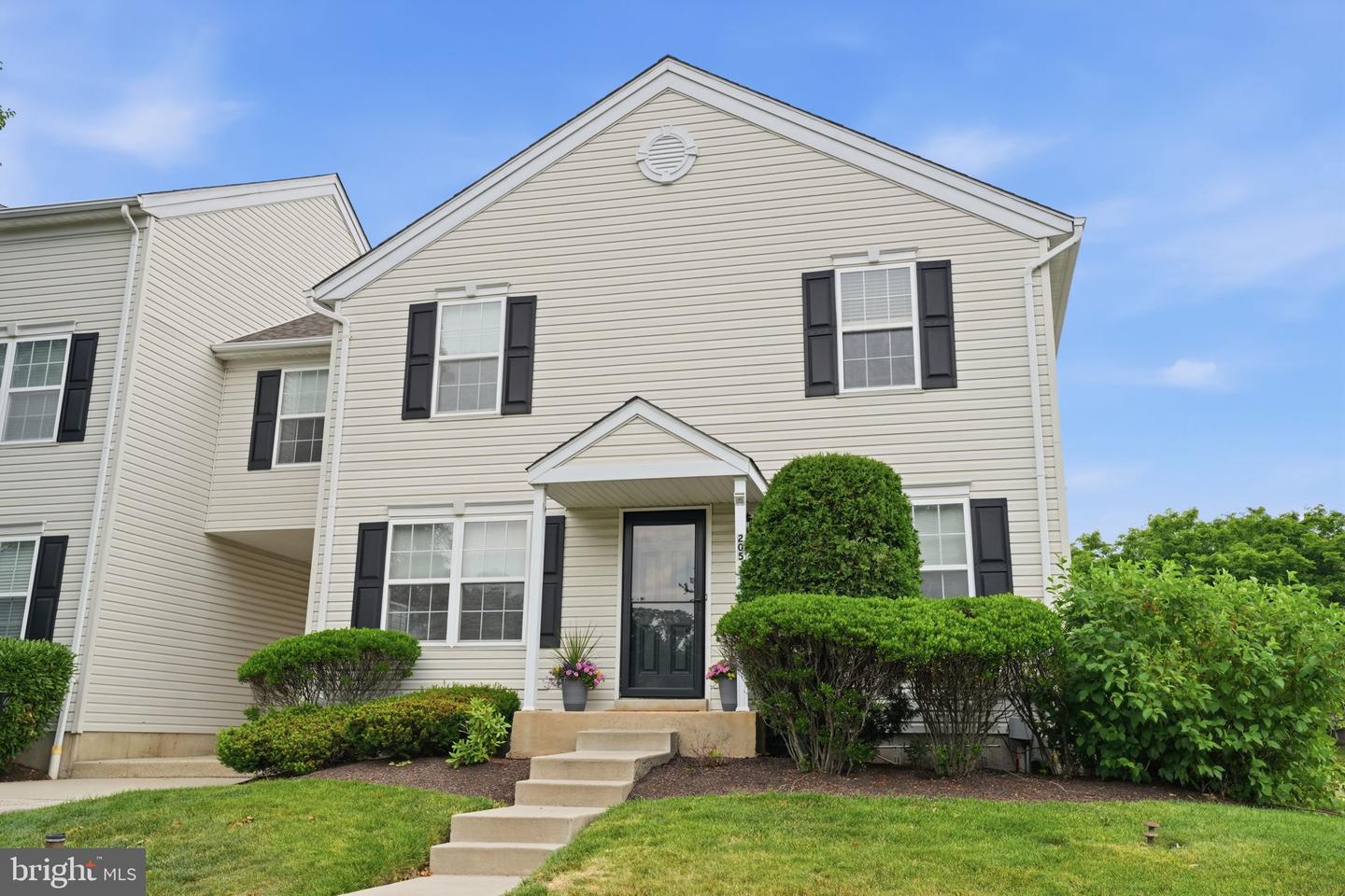 205 Tanager Court
