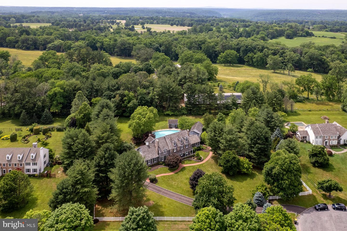 12 Crestwood Circle