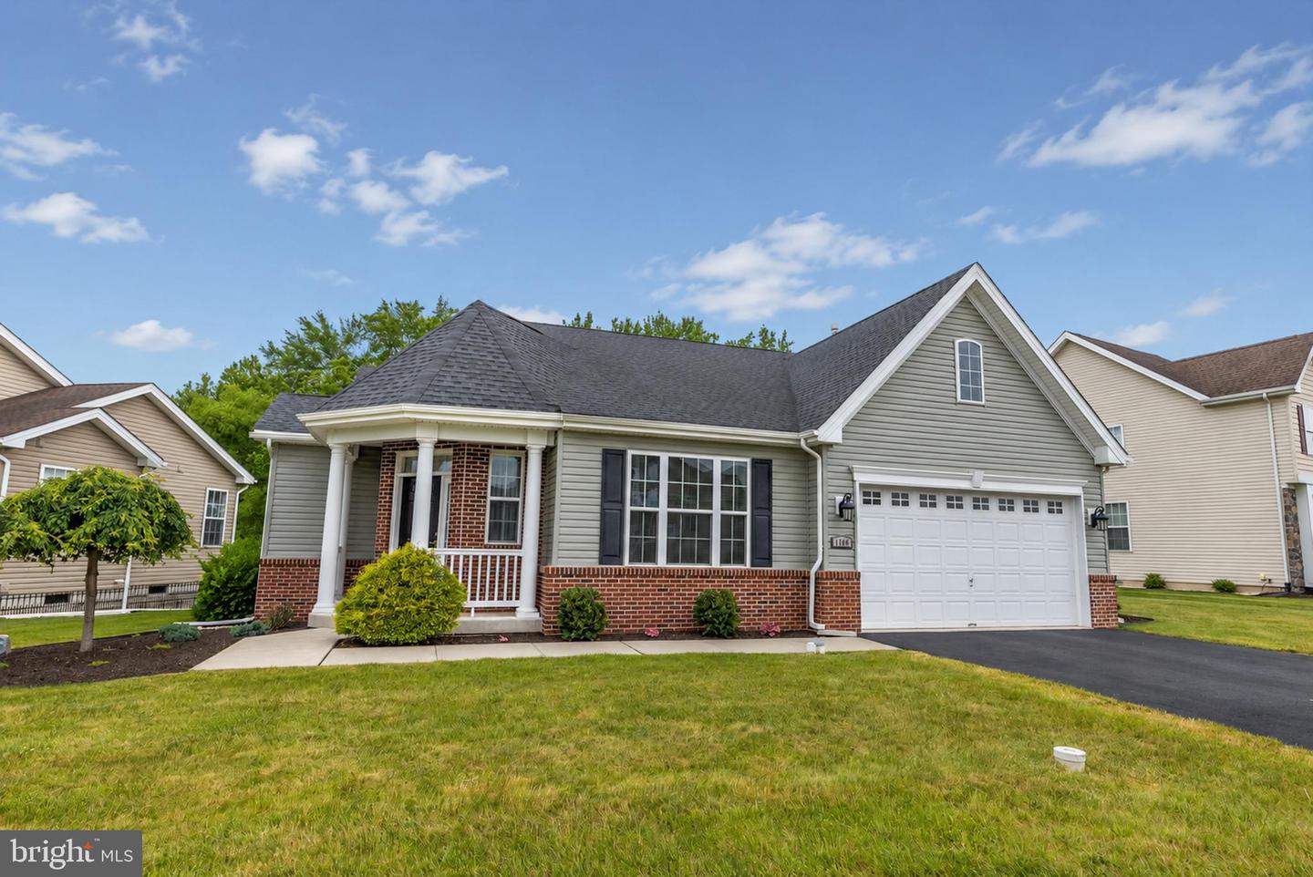 1166 Creekside Lane