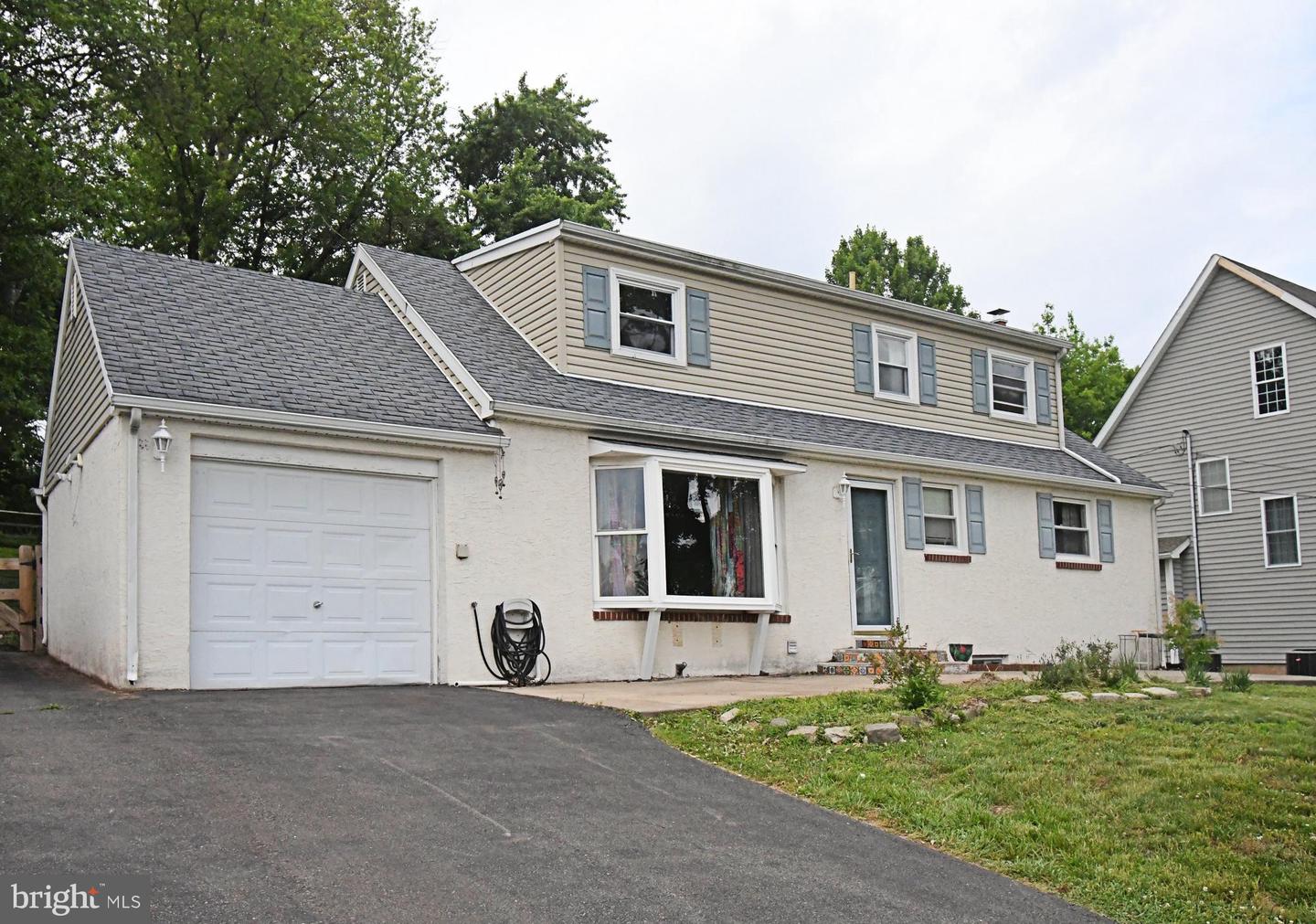 87 Hellberg Avenue