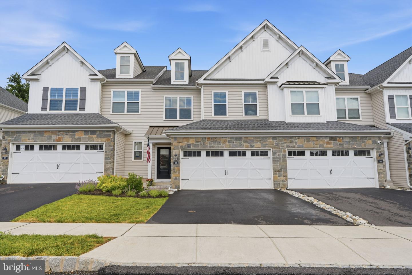68 Parry Way