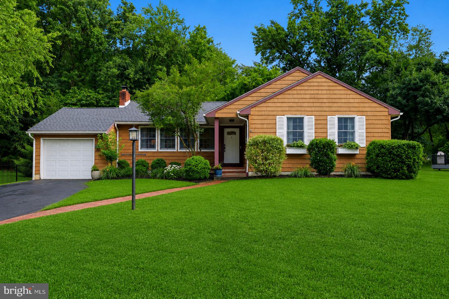 309 Arborlea Avenue
