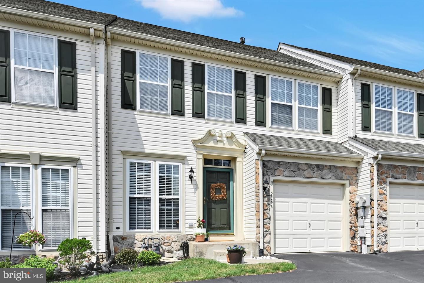 2546 Peachtree Drive