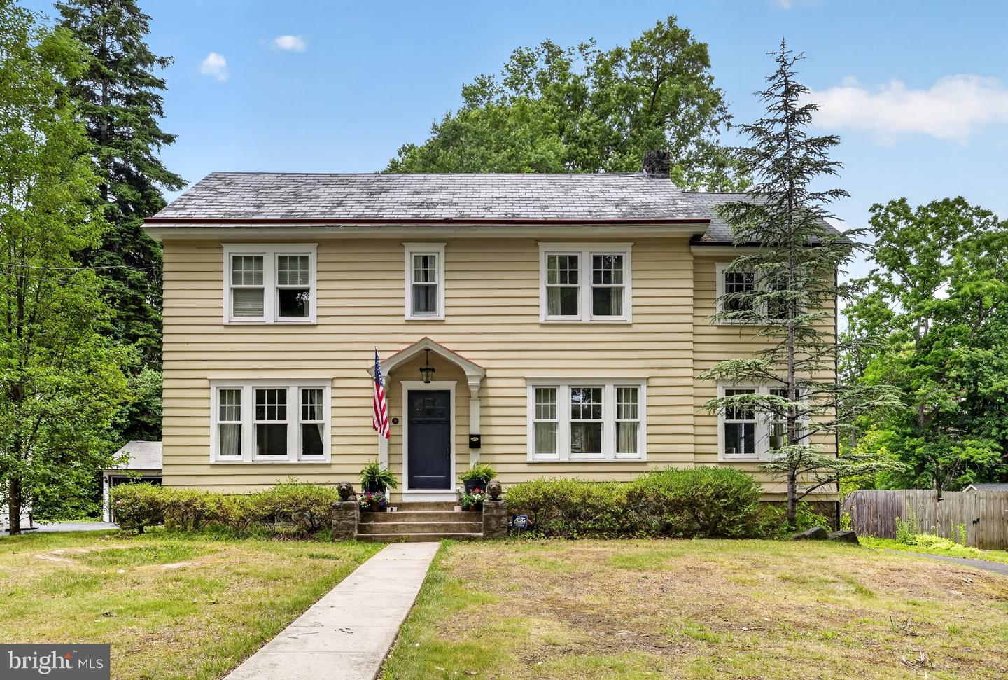 16 W Ferry Road