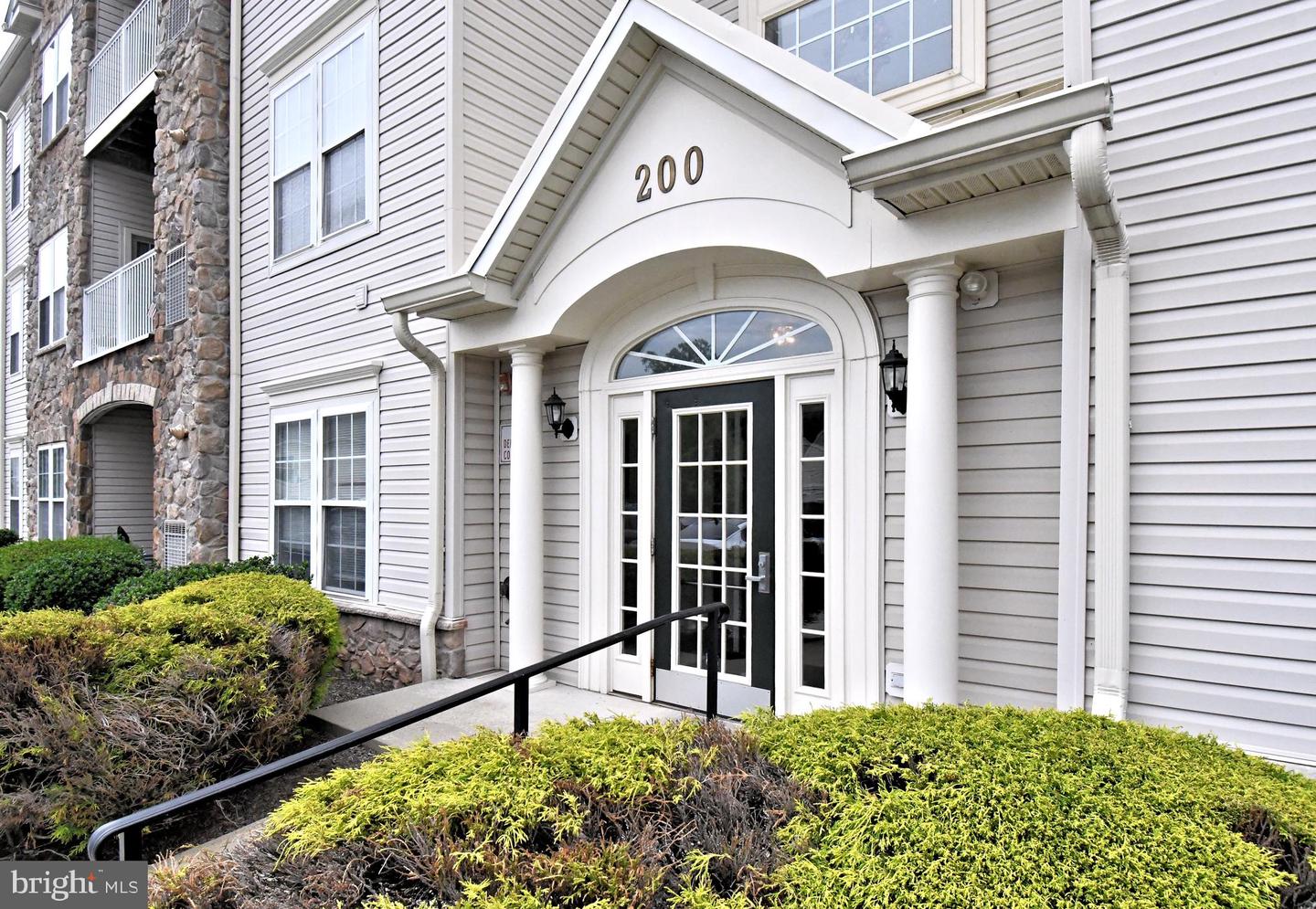 200 Beech Boulevard #202